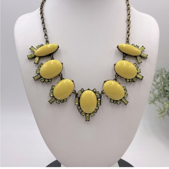 J. Crew Lemon Yellow Cabochon and Rhinestone Crystal Gold Statement Necklace - Picture 15 of 16